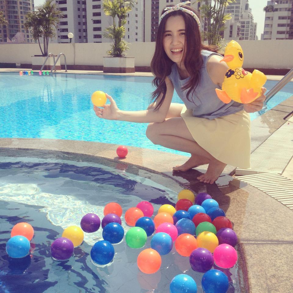 คลิกชมภาพต่อไป