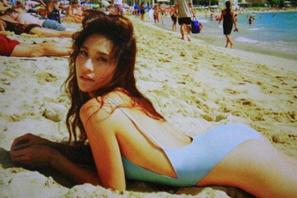 พลอย เฌอมาลย์