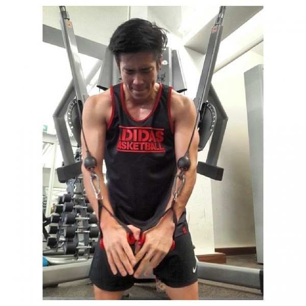 อาเล็ก ธีรเดช