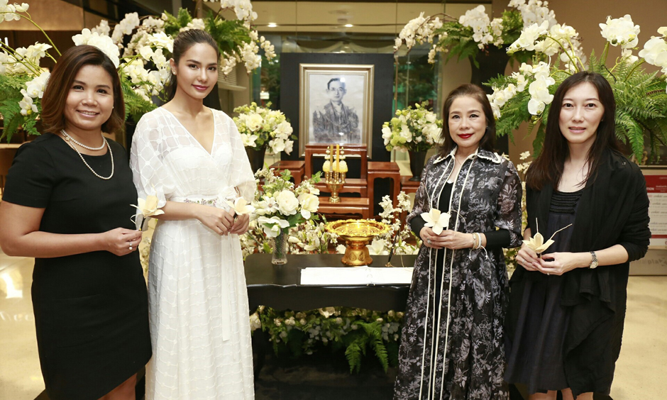 Sanook! ร่วมกับ คนบันเทิง ร่วมใจ “ประดิษฐ์ดอกไม้จันทน์แทนใจ ถวายแด่พ่อ” น้อมนำคำสอนมาปรับใช้ในชีวิต