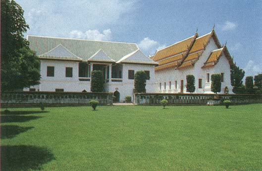 พระราชวังในส่วนภูมิภาค