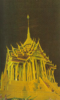ความสัมพันธ์ของประเพณีหลวงและประเพณีราษฎร์ในด้านศิลปกรรม