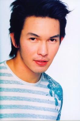 อธิชาติ ชุมนานนท์