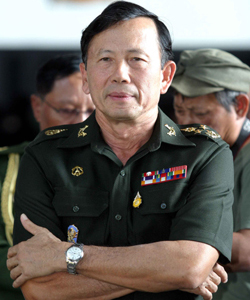 พลเอก บุญสร้าง เนียมประดิษฐ์