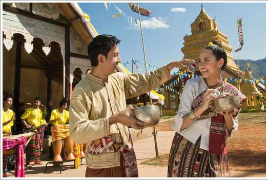 เล่นสงกรานต์อย่างไรให้ปลอดภัย