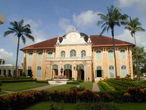 ตึกเจ้าพระยาอภัยภูเบศร