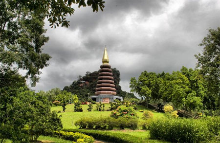 ภูทอก