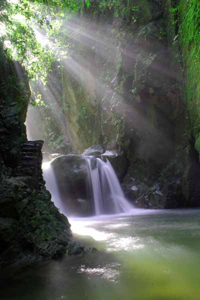 อุทยานแห่งชาติน้ำตกทรายขาว