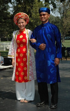 10 ชุดประจำชาติอาเซียน