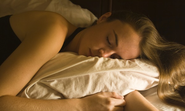 7 สิ่งอันตรายที่ไม่ควรทำก่อนเข้านอน ไม่งั้นร่างพังแน่นอน