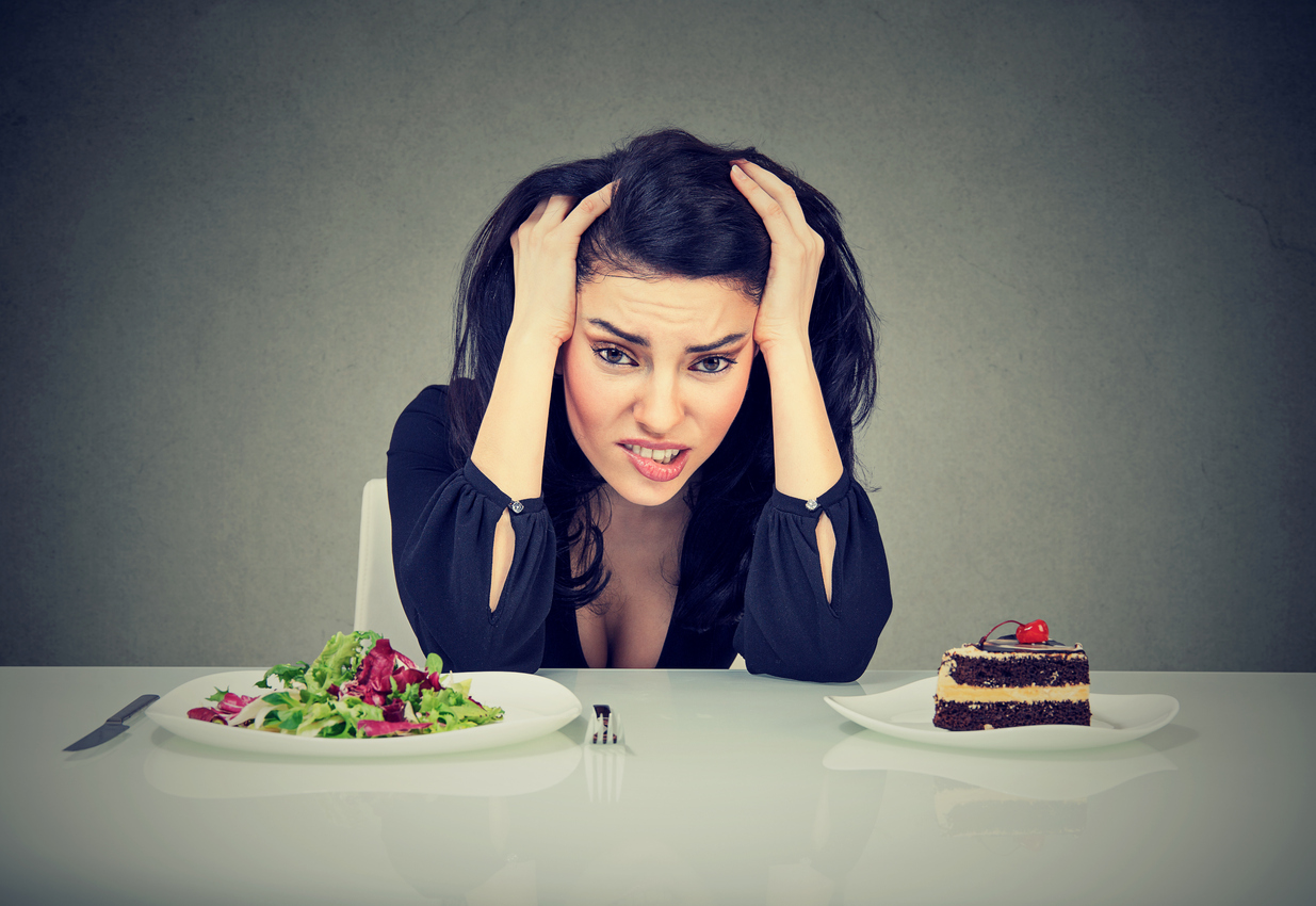 หิวจริงหรือเครียด? พฤติกรรมกินจุบจิบอาจเป็นสัญญาณจากใจ ไม่ใช่ท้อง