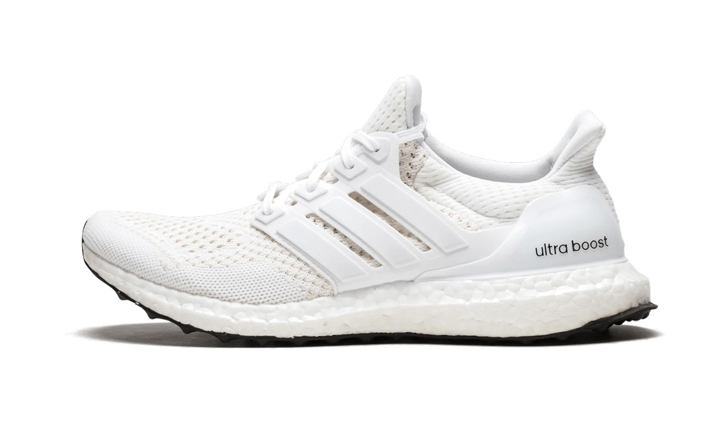 5 ปีผ่านไป adidas Ultraboost 1.0 “Triple White” รุ่นแรก กลับมาวางจำหน่ายอีกครั้ง