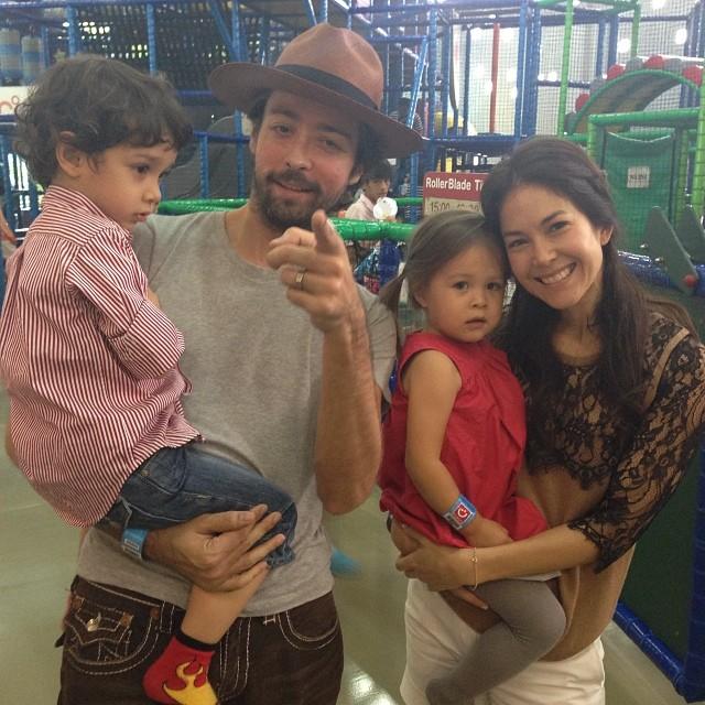 คลิกชมภาพต่อไป