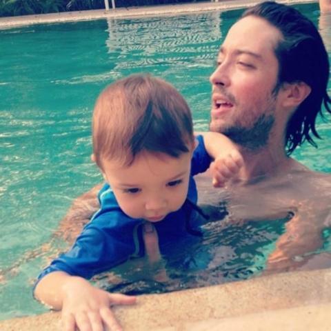 คลิกชมภาพต่อไป