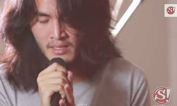Exclusive! กับเพลง ขอ (Warm Eyes) เวอร์ชั่นสตูดิโอที่สนุก! ที่เดียว