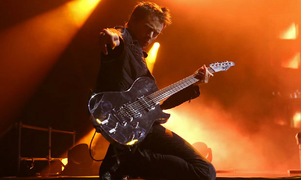 Muse โชว์ฝีมือการแสดงสดขั้นเทพ!! มันส์ทะลุทุกโสตประสาท!!