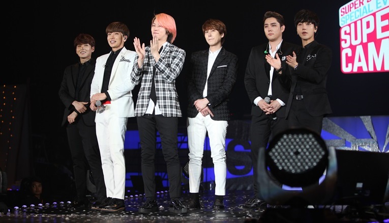 SUPER JUNIOR จัดเต็มงานแฟนมีทติ้ง ฉลองครบรอบ 10 ปี ในไทย!!