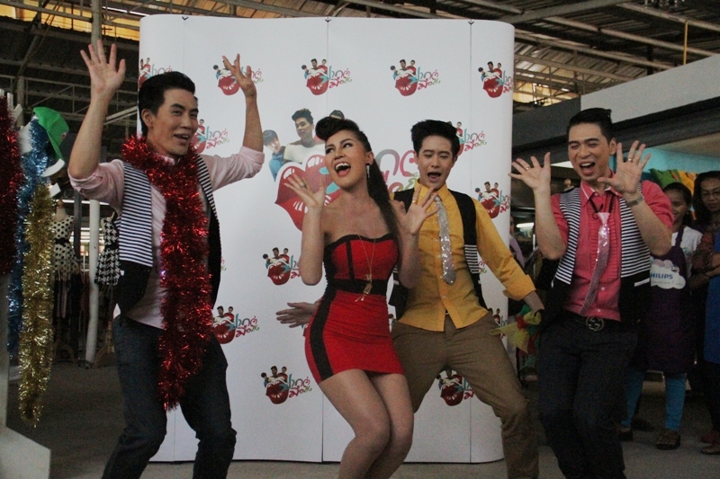 หญิงลี ศรีจุมพล