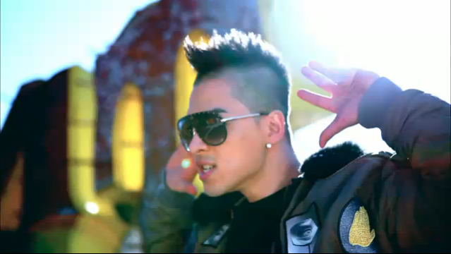 คลิกชมภาพต่อไป