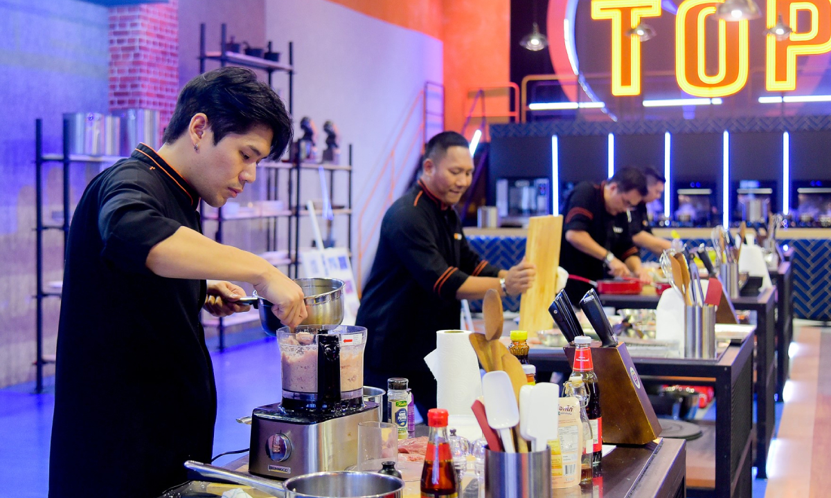 9 เชฟดีไซน์ร้านแห่งความฝัน เอาชีวิตเป็นเดิมพัน การันตีความอลังการ TOP CHEF THAILAND 2023