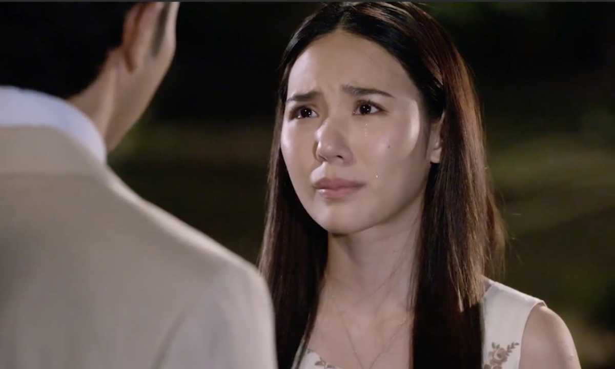 เรื่องย่อ กรงดอกสร้อย EP.15 ใครคือว่าที่พ่อตัวจริง