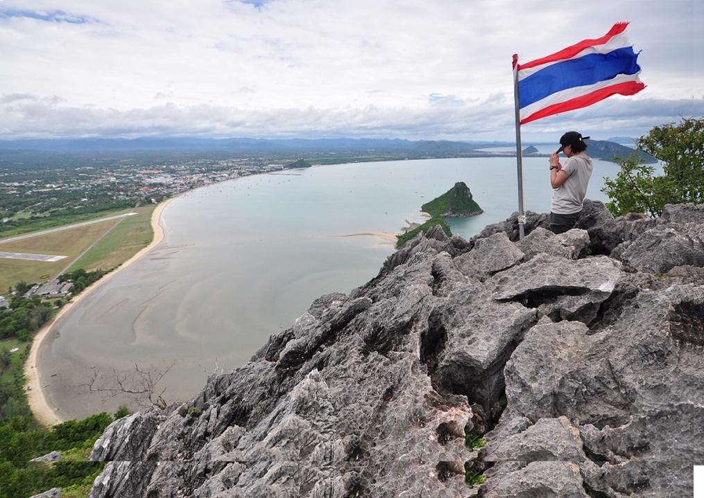 เมื่อนักวิ่งต้องปีนเขาวันฝนพรำ \