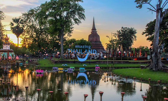 ลอยกระทง 2562 จัดเต็ม 10 งานลอยกระทงสุดยิ่งใหญ่ทั่วฟ้าเมืองไทย