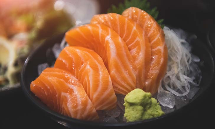 สาวกแซลมอนมารวมกันตรงนี้! Oishi Buffet จัดโปรแซลมอนซาซิมิ 1 แถม 1 สุดพรีเมียม