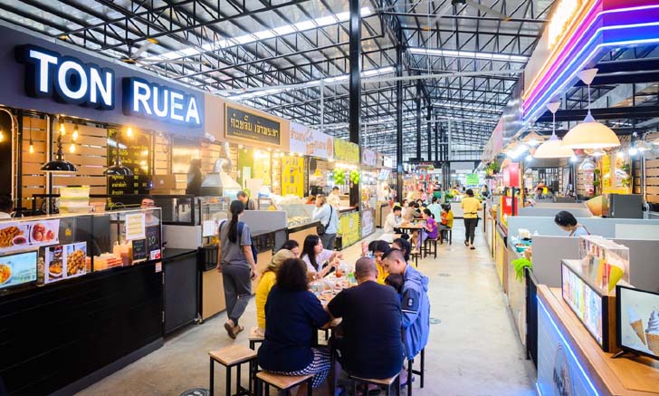 ตลาดต้นสัก นนทบุรี แหล่งรวมของอร่อยแห่งใหม่ของเมืองนนท์