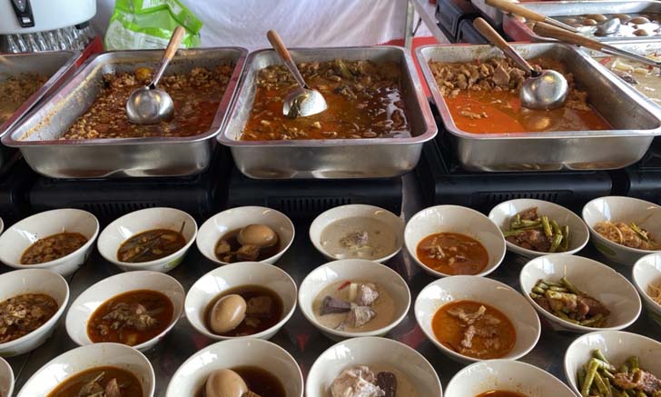 ข้าวแกงกำลังใจ อิ่มละ 25 บาท เยียวยายุคของแพง @ปั้ม PT สาขาในกรุงเทพและปริมณฑล