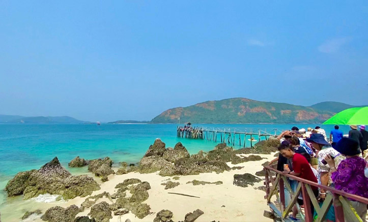 เกาะขาม 2566 อัปเดตภาพทะเลสวยใกล้กรุงเทพฯ ที่สามารถไปเที่ยวได้แบบวันเดย์ทริป
