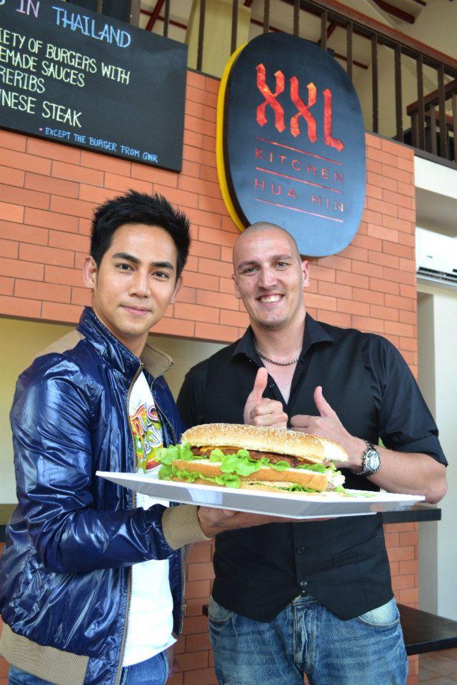 คลิกชมภาพต่อไป