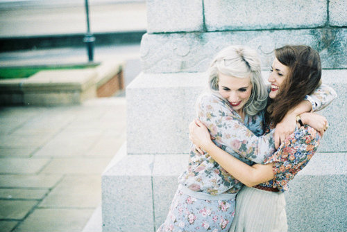 21 มกราคม เป็นวันกอดแห่งชาติ หรือ National Hug Day
