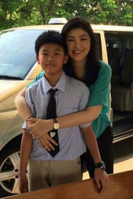 มุมน่ารักๆ ที่ไม่ค่อยได้เห็นของ คุณแม่ยิ่งลักษณ์ และน้องไปป์