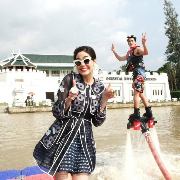 คลิกชมภาพต่อไป คลิกชมภาพต่อไป