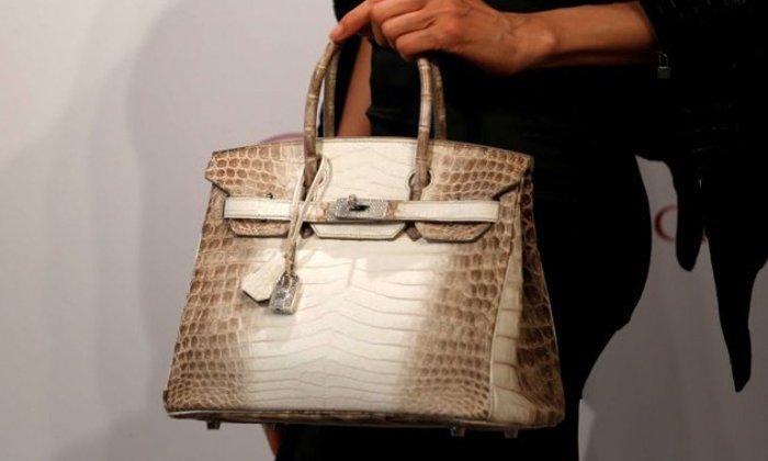 Hermès Birkin ฝังเพชร…ทำราคาทุบสถิติโลกในงานประมูลที่ฮ่องกง